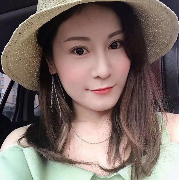 万达广场体验服务控健谈的大奶楼凤